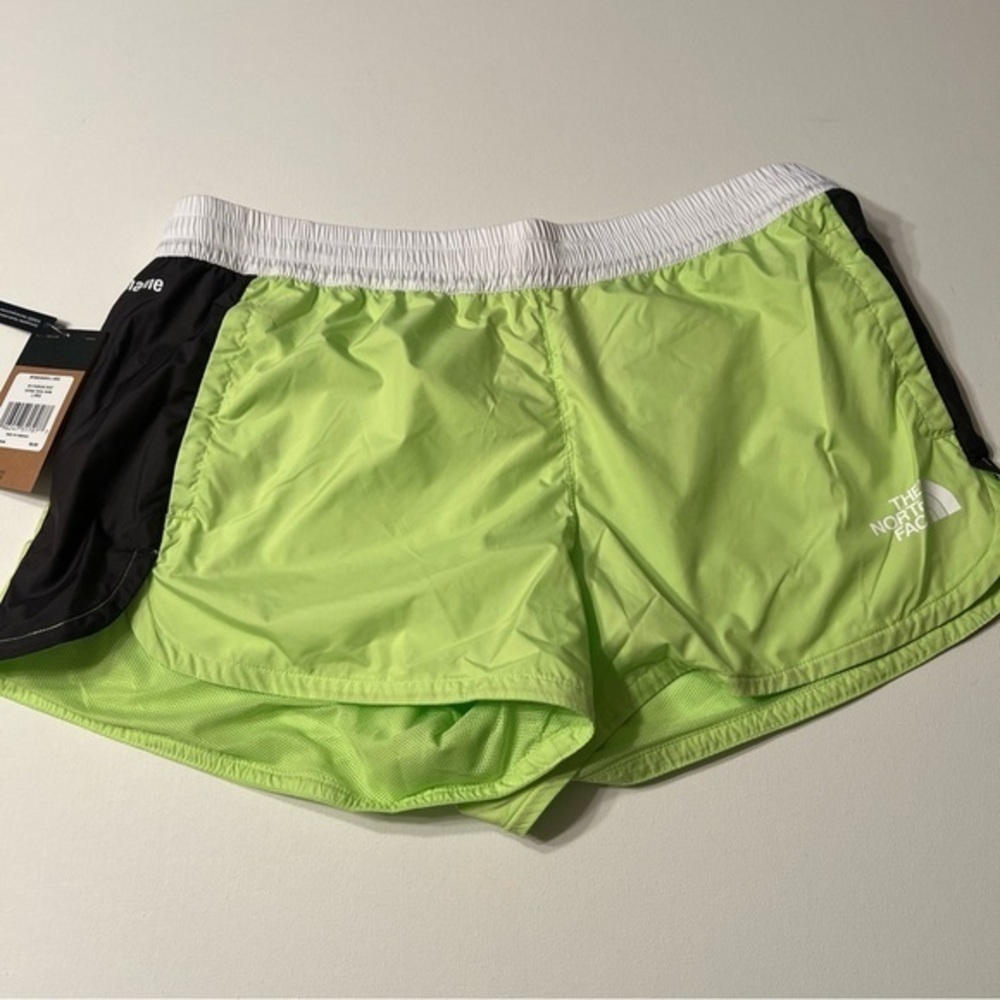 NWT The North Face Shorts Women's Large Hydrenaline Windwall 🔥🔥 (V)